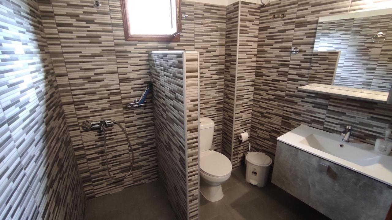 Cosy Apartment In Relaxed Neighbourhood Amarynthos Luaran gambar