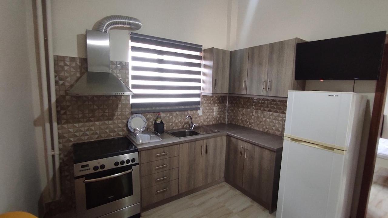 Cosy Apartment In Relaxed Neighbourhood Amarynthos Luaran gambar